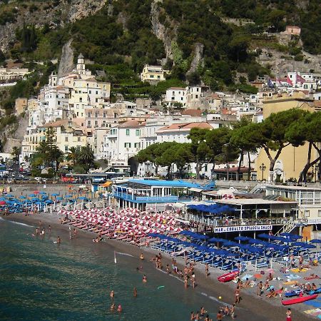 Peonia Apartment Amalfi Luaran gambar