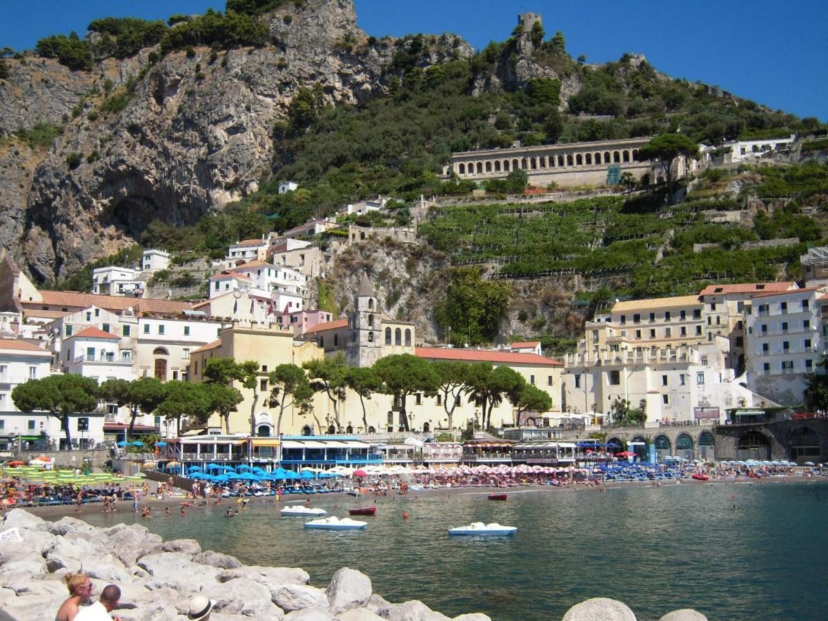Peonia Apartment Amalfi Luaran gambar