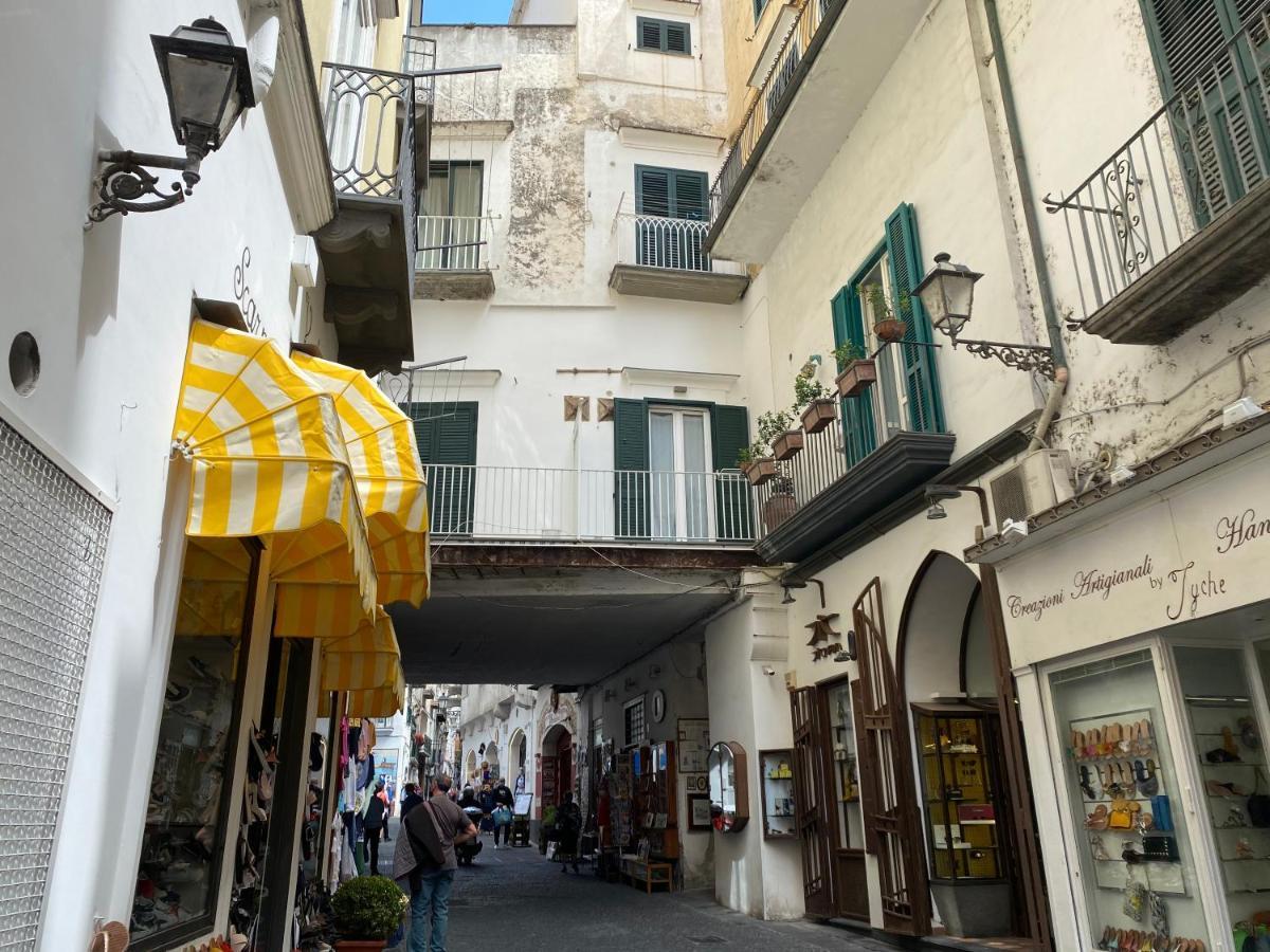 Peonia Apartment Amalfi Luaran gambar